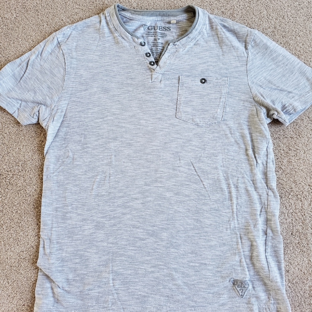 GUESS Men's Cotton Henley Tee